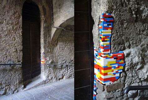 Restoring Cracks in Stone Buildings with Legos